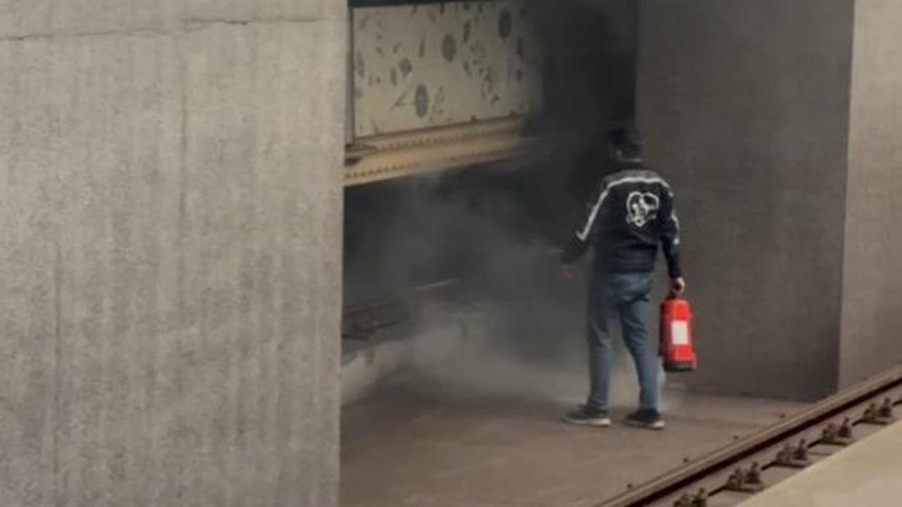 Mahmutbey metrosunda yangın: İstasyon kapatıldı, yolcular tahliye edildi