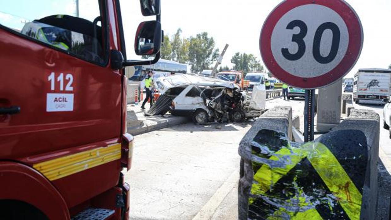Gişelerde feci kaza! Bariyere girdi: 2 ölü!