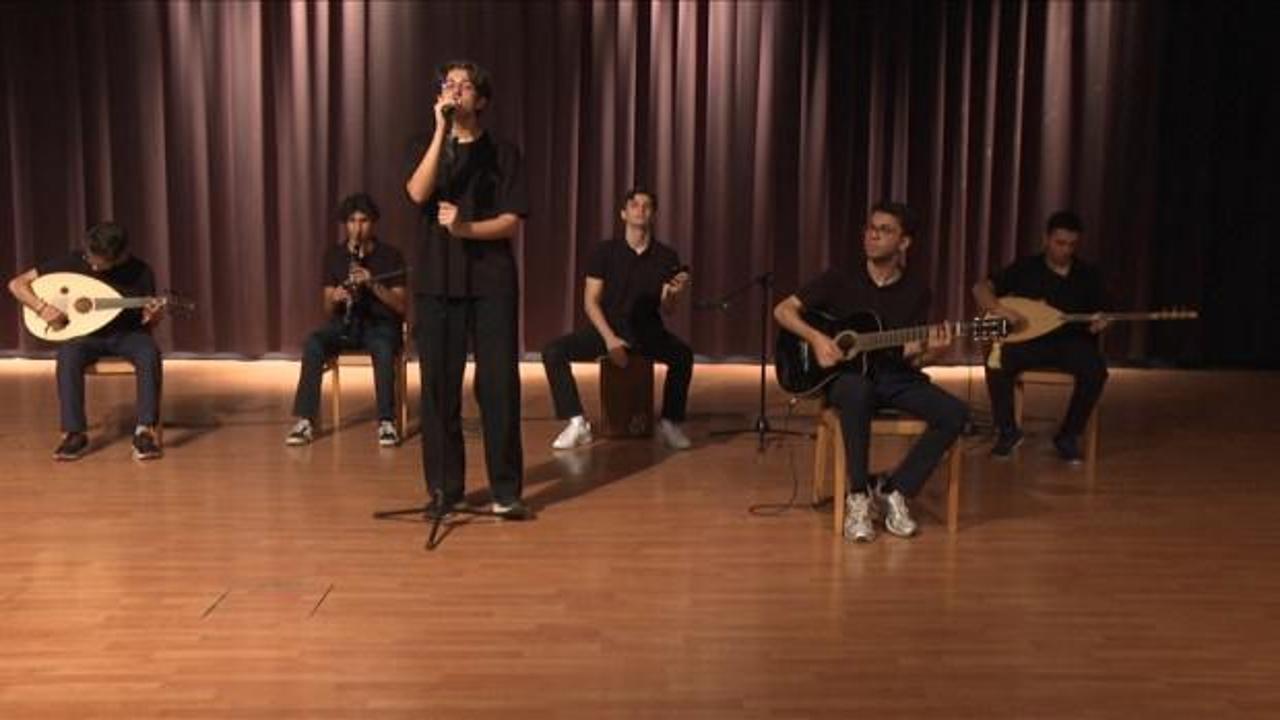 İmam hatip &ouml;ğrencilerinin kurduğu &lsquo;Gurub Asıllar&rsquo;, Gazze'deki mazlumların sesi oluyor