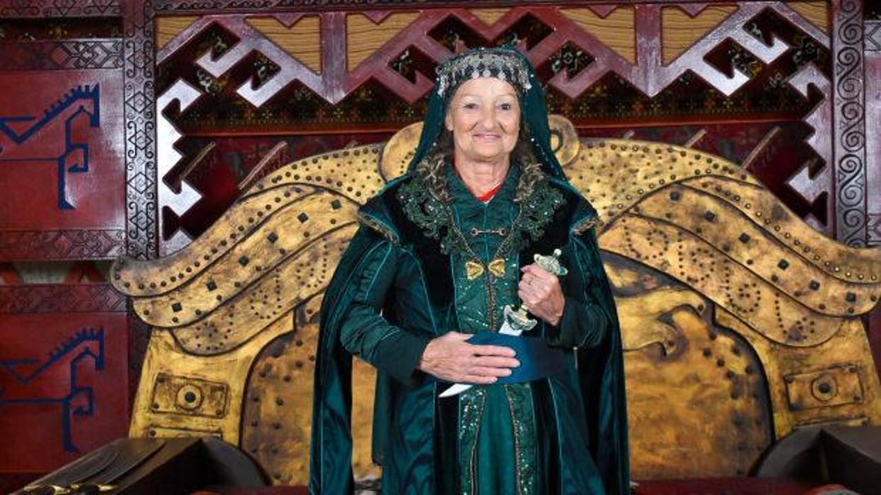 İskoçyalı kadın Türk dizisiyle Müslüman oldu: Dizi setini ziyarete Türkiye'ye geldi