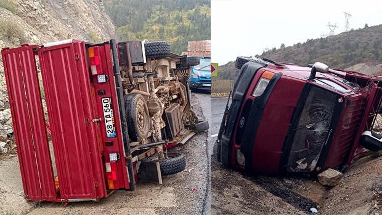Kamyonet su kanalına devrildi: 5 yaralı