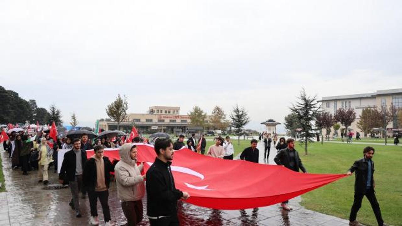 İsrail'in katliamları 2 yıldır sürüyor! İZÜ'den Gazze protestosu