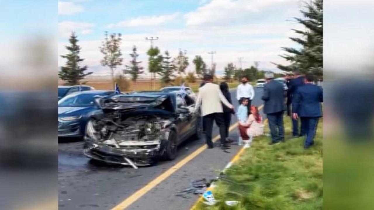 Yavuz Ağıralioğlu'nun konvoyunda kaza: Makam aracı paramparça oldu