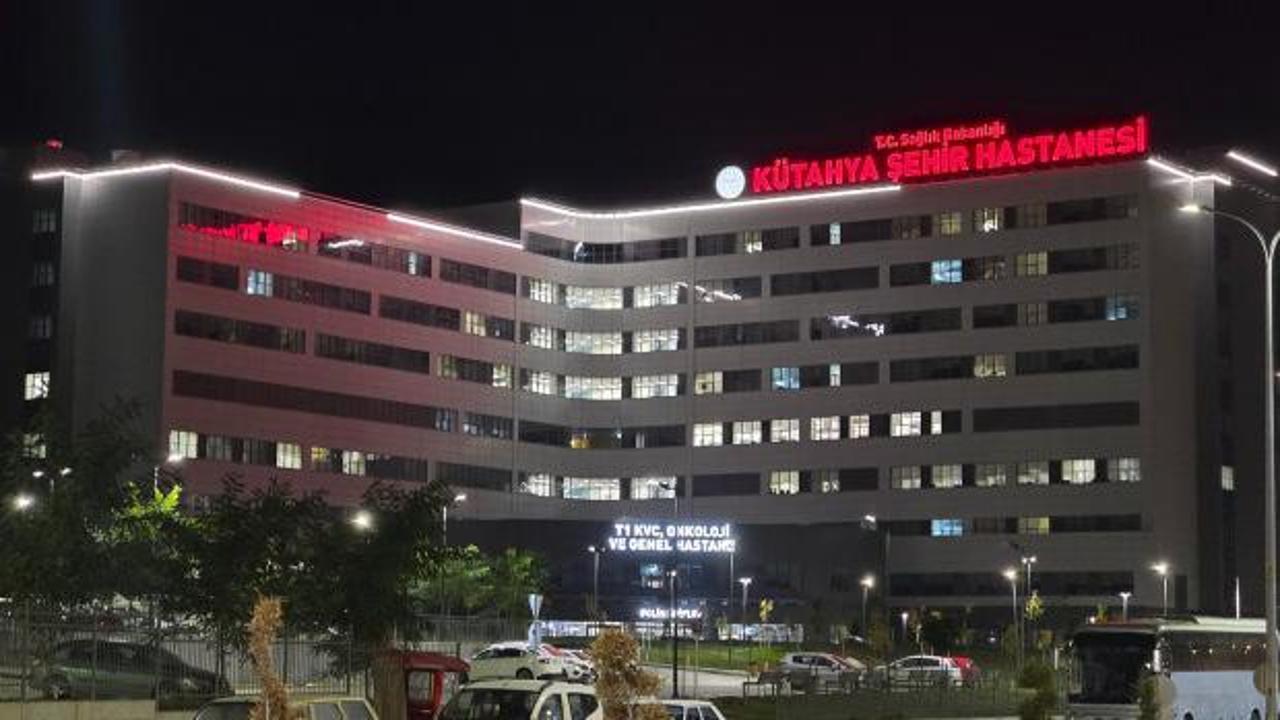 Okul gezisi faciaya döndü: 28 öğrenci hastaneye kaldırıldı!