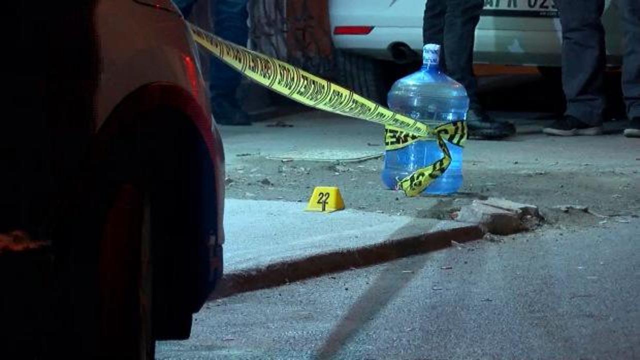 Esenyurt’ta kahvehaneye silahlı saldırı