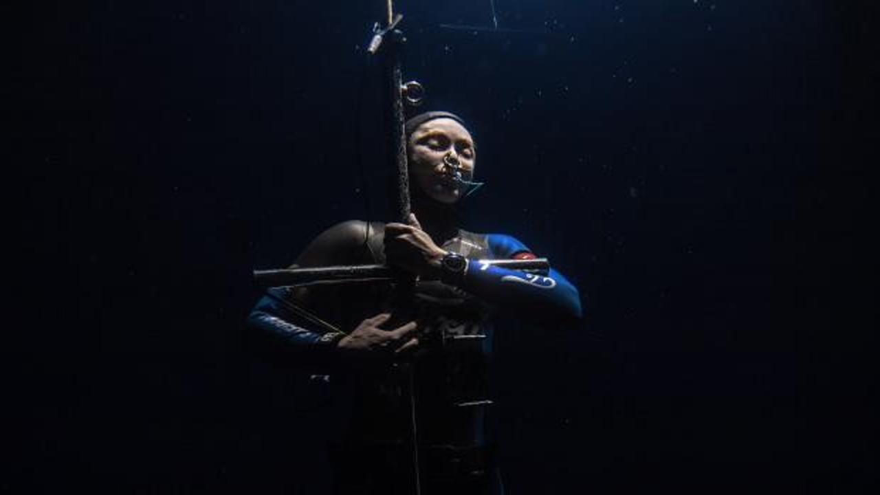 'Gazze' için nefesini tutan Şahika Ercümen Kaş'ta yeniden rekor kırdı