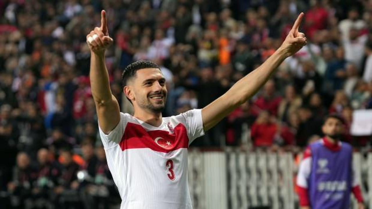 Merih Demiral memleketinde fırtına gibi
