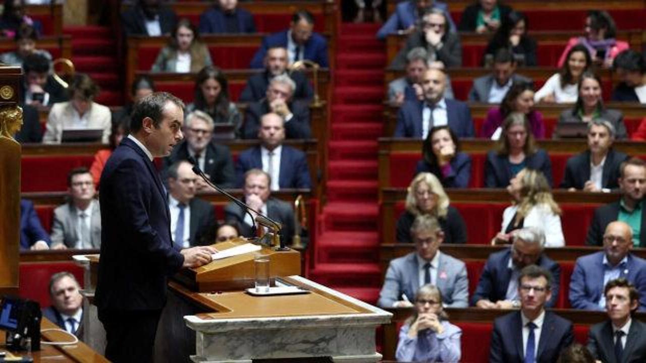Tartışmalı emeklilik reformu askıya alınıyor