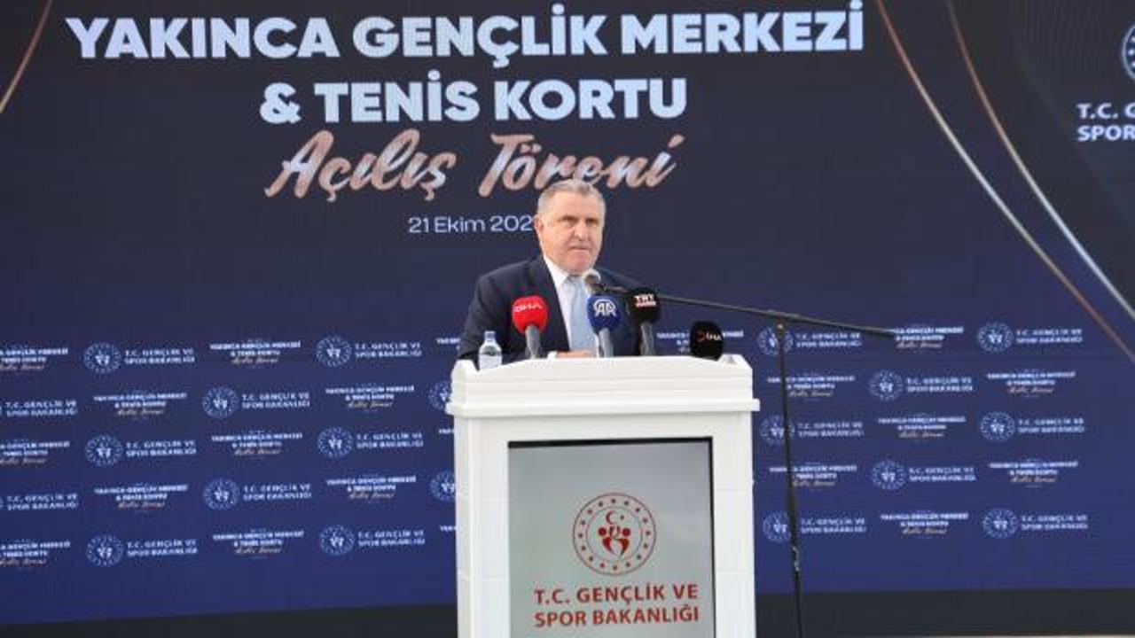 Bakan Bak: Gençler için yatırımlarımıza devam edeceğiz