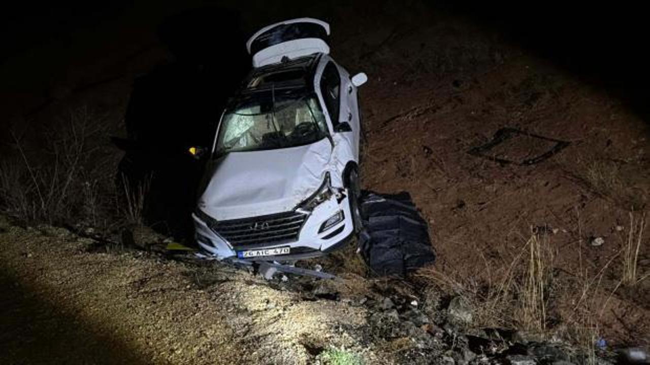 Ehliyetsiz sürücünün kontrolünden çıkan otomobil takla attı: 1 ölü, 4 yaralı