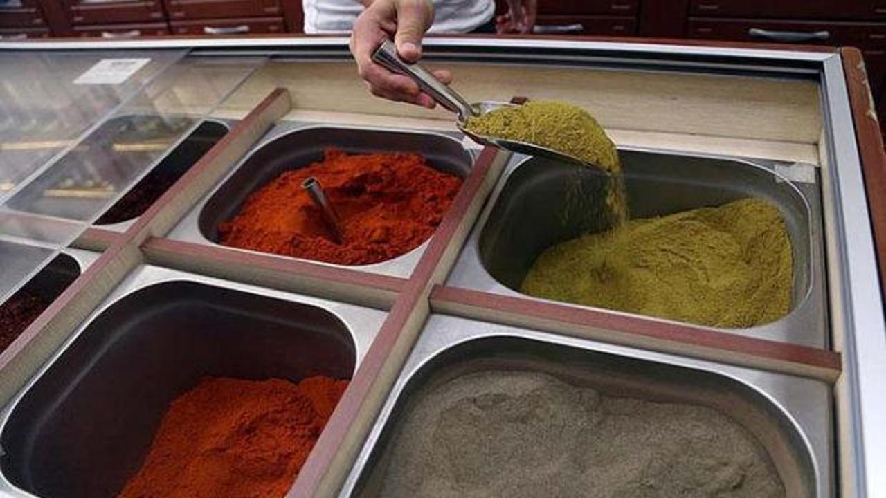 Gıda sahtekarları bitmiyor! Baharatta yasaklı boya çıktı