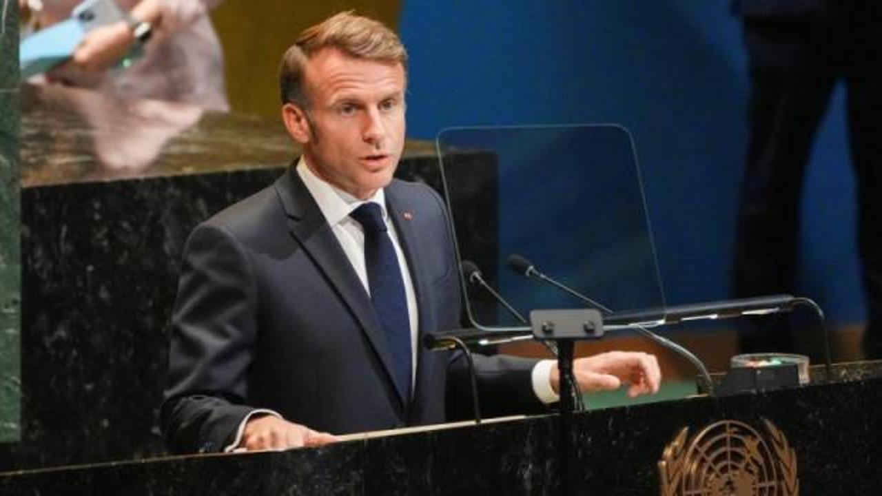 Macron'dan Louvre Müzesi açıklaması! Hırsızlık vakası alarma geçirdi!