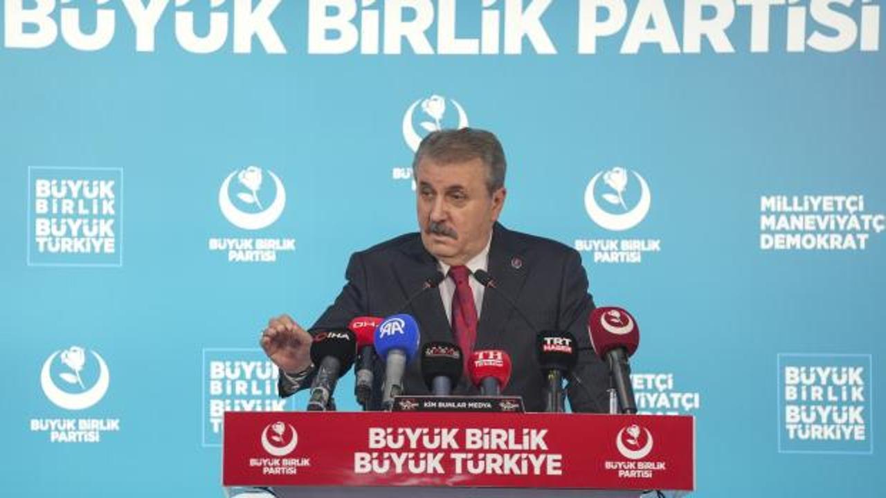 Mustafa Destici'den Kıbrıs mesajı
