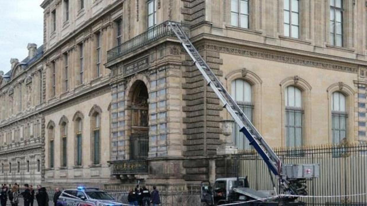 Tarihi fiyaskonun yankıları sürüyor: Büyük bir ülkenin çöküşü...