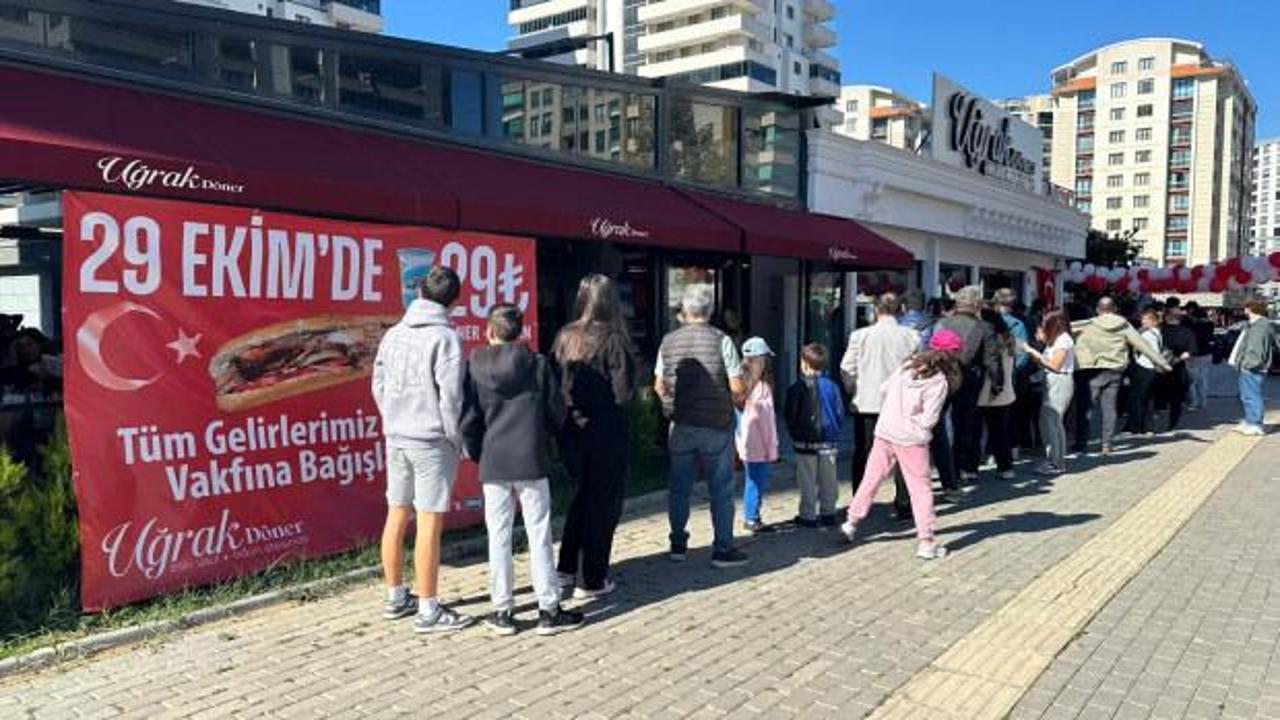 29 Ekim'de tavuk döner ve ayranı 29 liradan sattılar