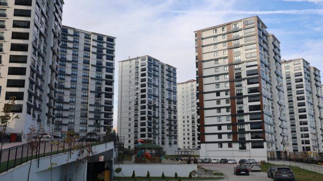 Elazığ'da bina sakinleri isyan etti! Kira gibi aidat