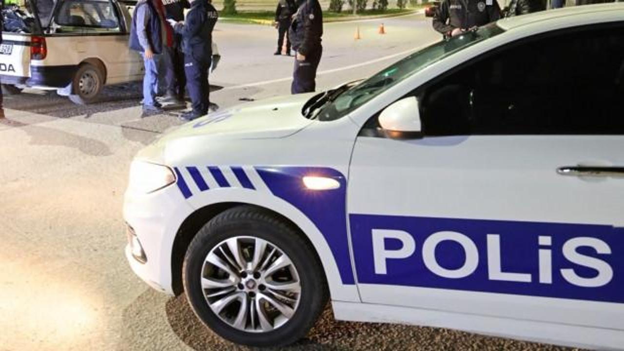 Aksaray polisinden denetim: Araçlar ve şüpheli şahıslar didik didik arandı