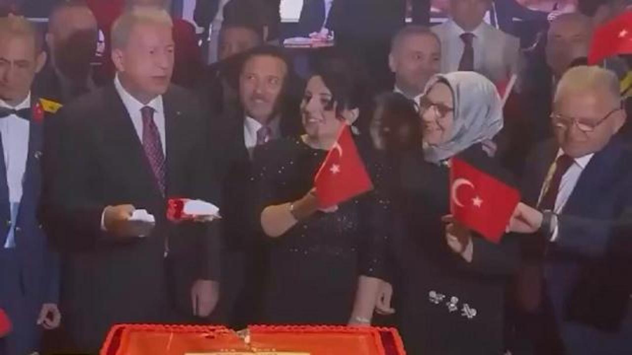 Algıya olguyla cevap: &lsquo;Hulusi Akar, &ccedil;ocuğa kılı&ccedil;la pasta yedirdi&rsquo; yalanı 