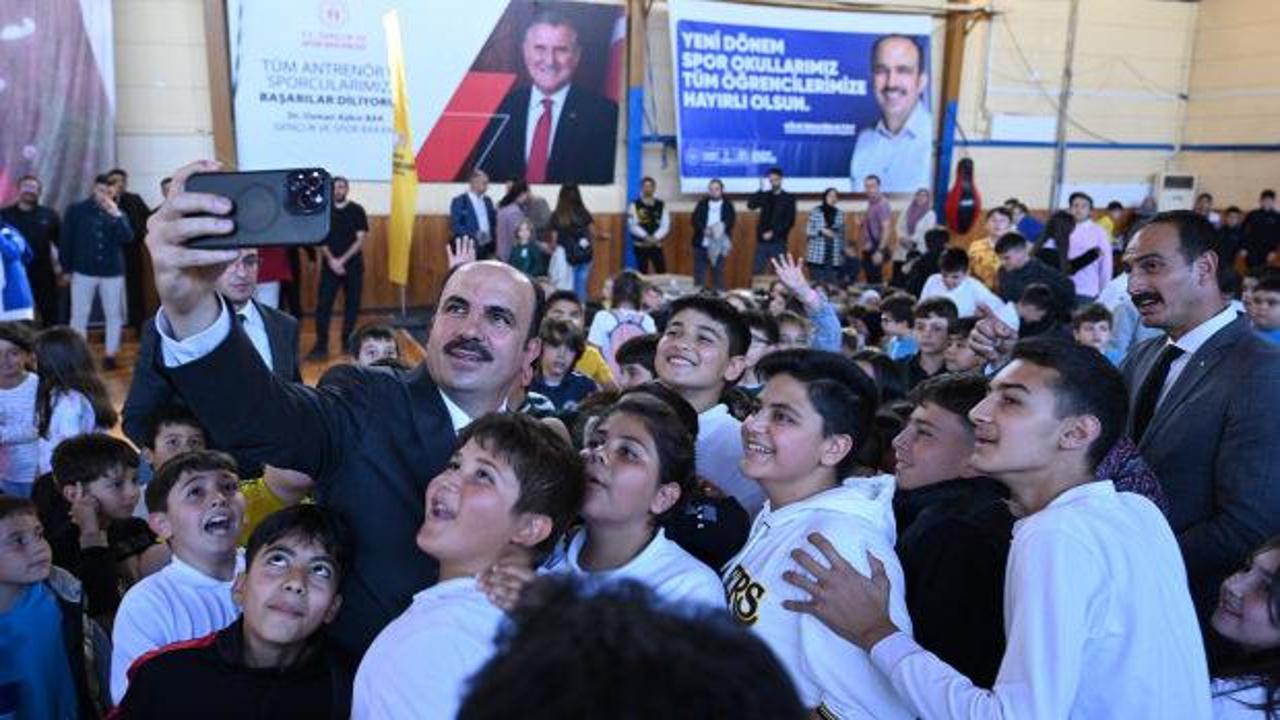 Başkan Uğur İbrahim Altay, öğrencilerle buluştu