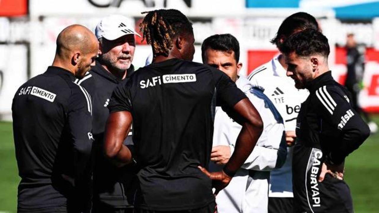 Beşiktaş'ta derbi &ouml;ncesi Rafa Silva sevinci