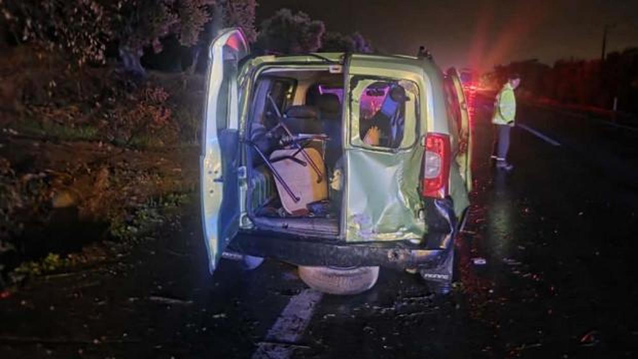 Bursa'da beton su kanalına çarpan aracın sürücüsü öldü