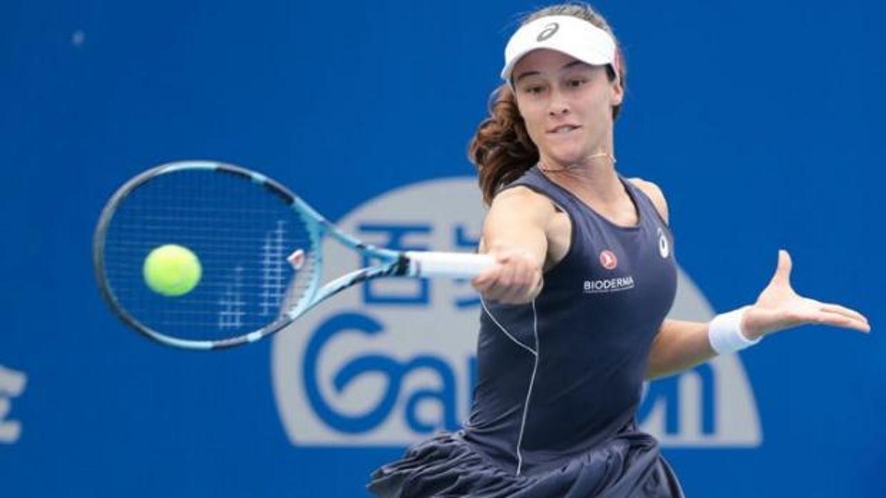 Milli tenisçi Zeynep Sönmez, turnuvaya veda etti