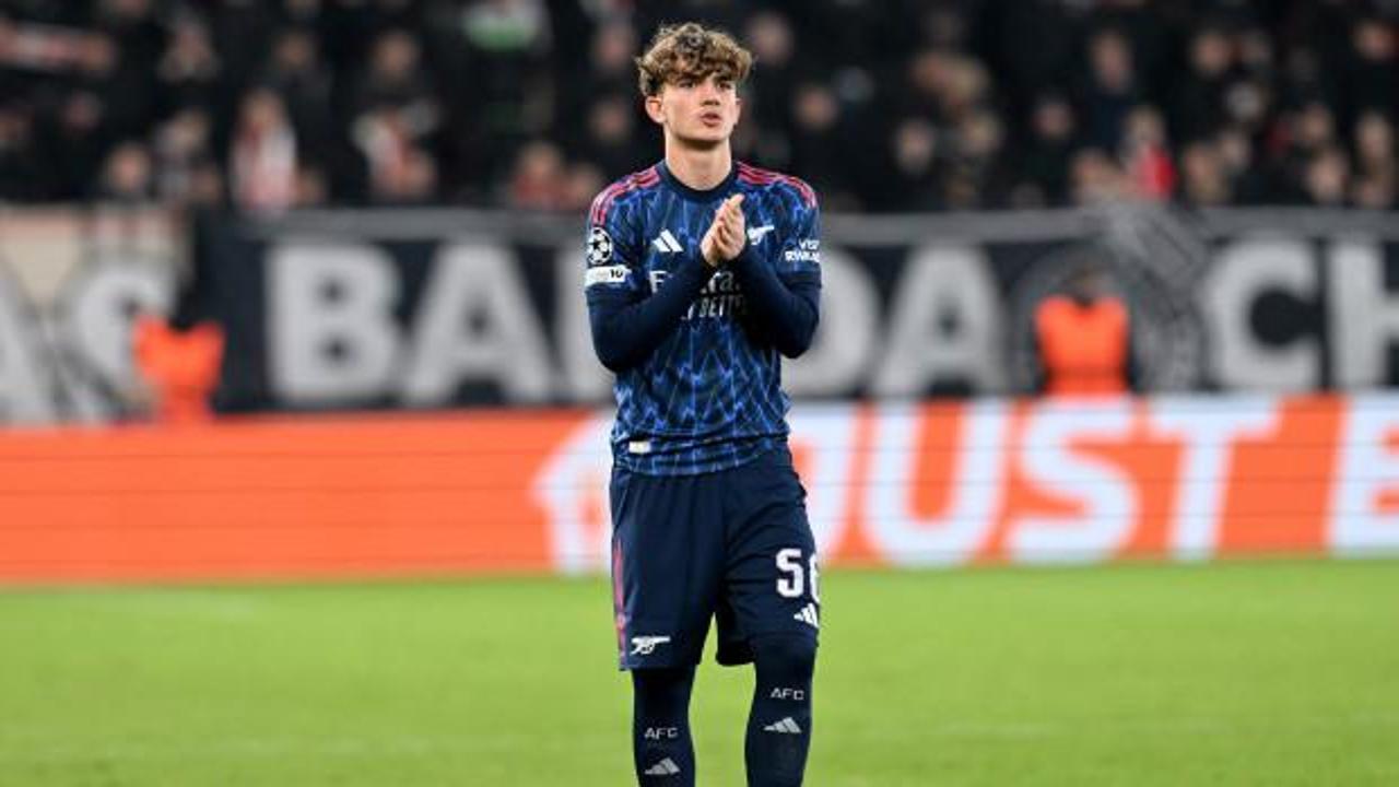 15'lik futbolcu Şampiyonlar Ligi tarihine geçti: Tam 3 gol