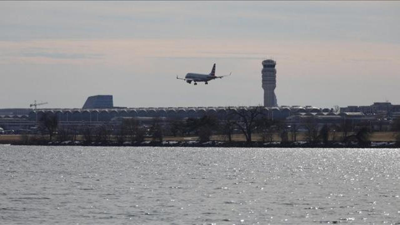 Havada panik! ABD'de yolcu uçağında bomba ihbarı yapıldı