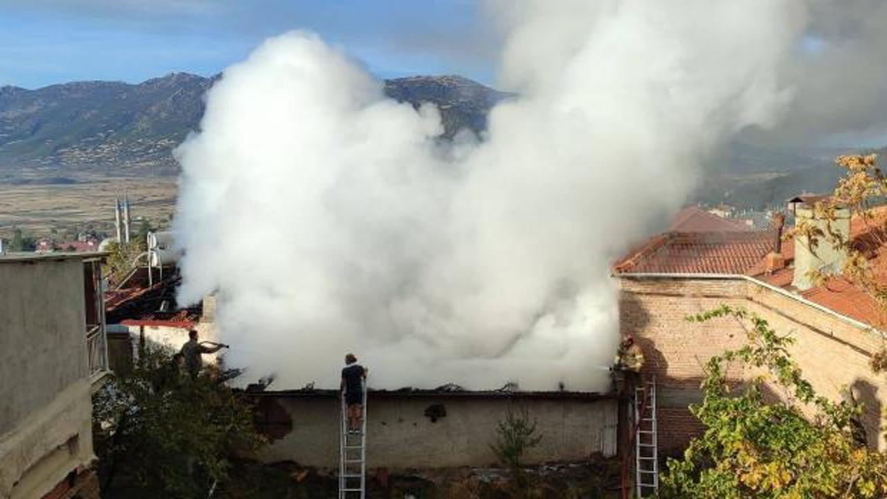 Burdur'da ev yangını: Evli çift öldü! 