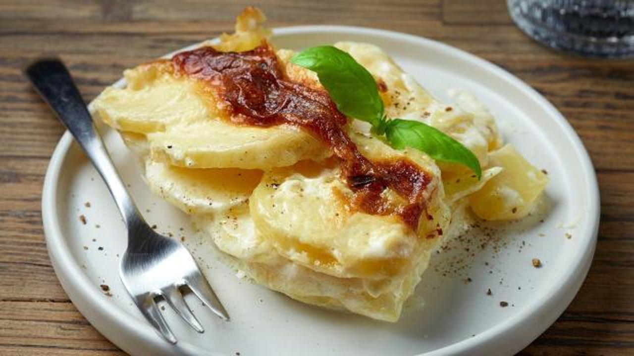 Fırında kaşarlı patates graten tarifi: Az malzemeyle şahane lezzet!