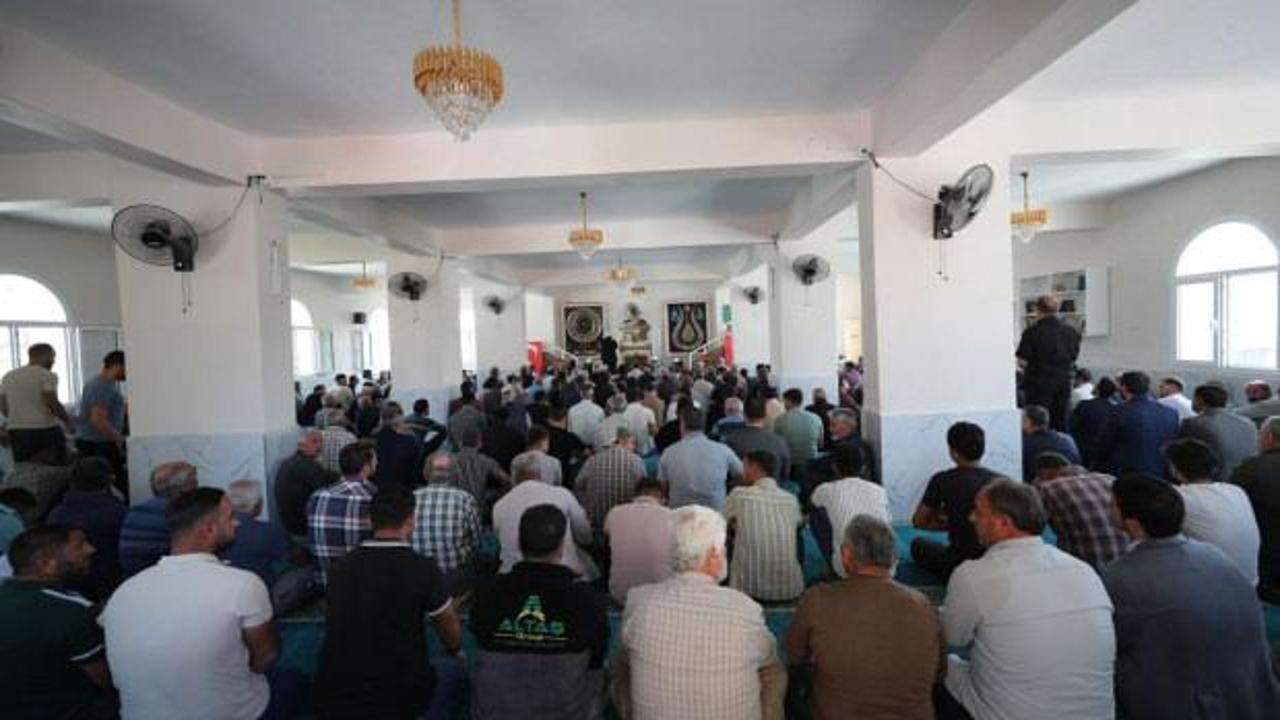 Hatay'da depremde ağır hasar alan Aksa Camisi inşası tamamlanarak yeniden ibadete açıldı