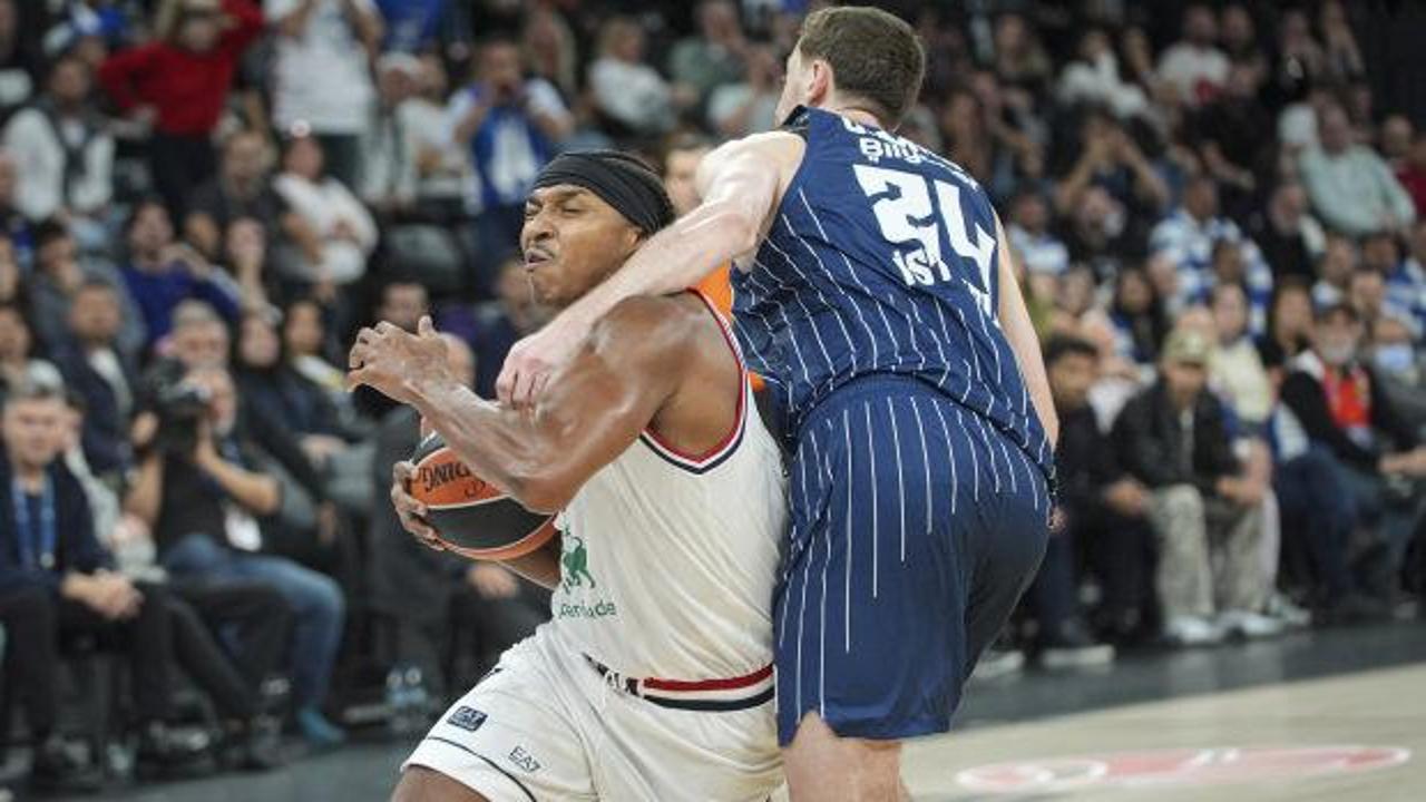 Kıran kırana kapışma! Anadolu Efes ikinci uzatmada yıkıldı