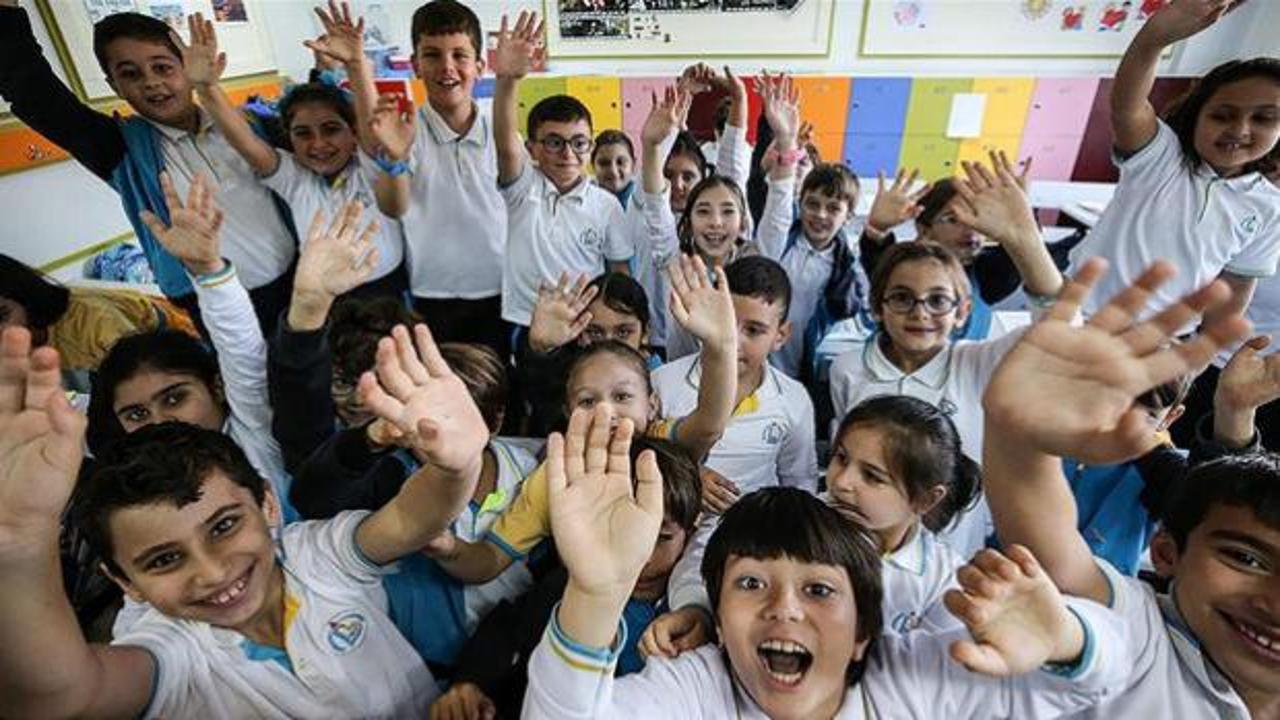 Milyonlarca &ouml;ğrenci tatili bekliyor! Son ders zili &ccedil;alacak