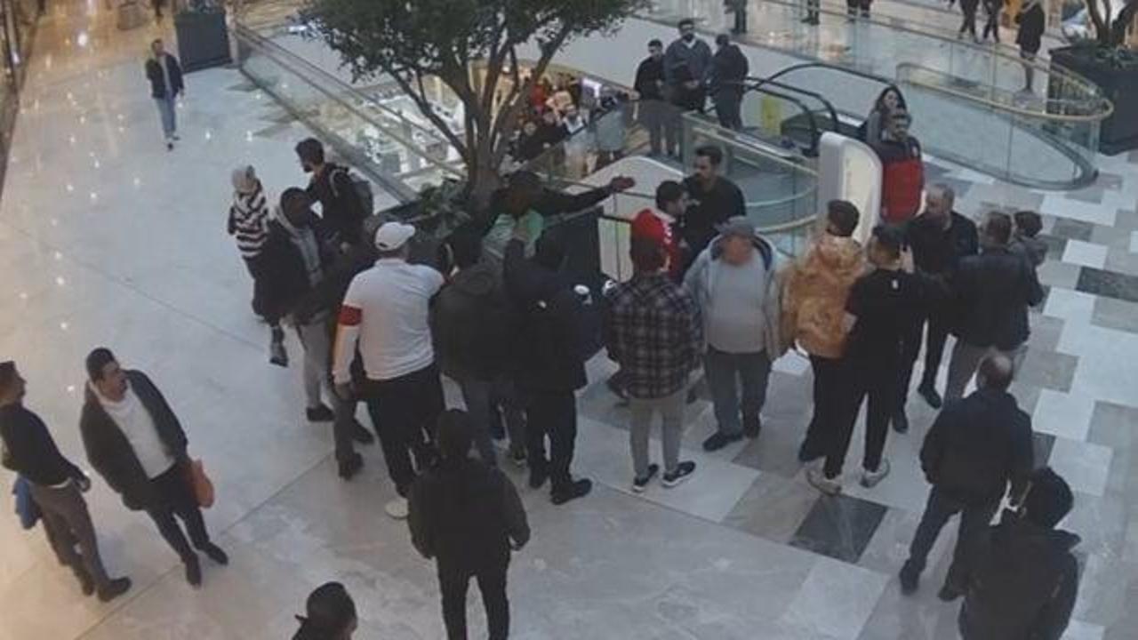 Sarıyer&rsquo;de milli yıldıza silah &ccedil;ekip şemsiye fırlattılar