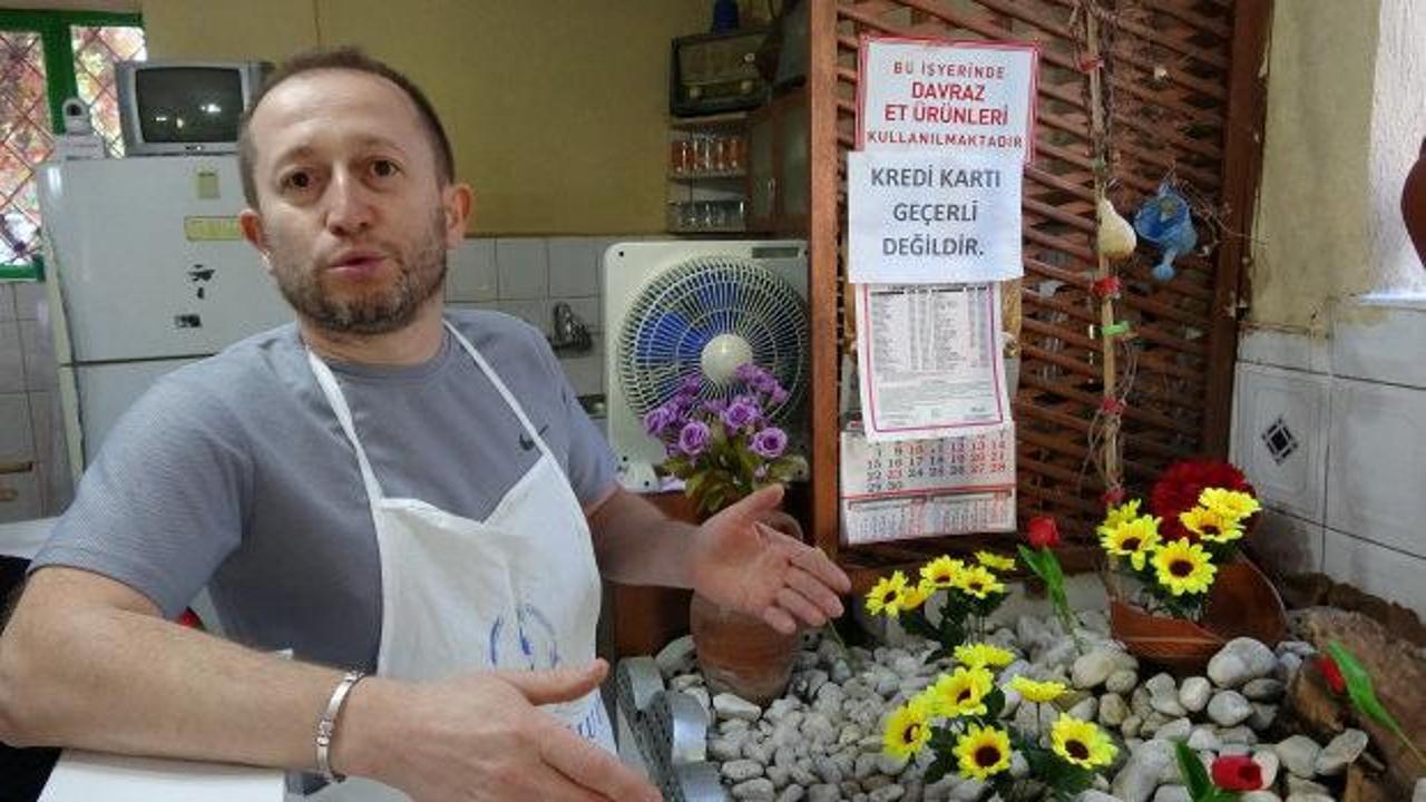 Akıl alır gibi değil! Pide salonu ortasında mezarlık