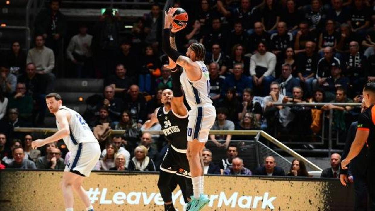 Anadolu Efes, 10 sayıyla yıkıldı