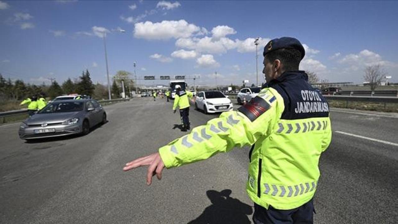 Trafik magandalarına tarihi ayar geliyor! Yol kesmenin faturası &ccedil;ok ağır olacak