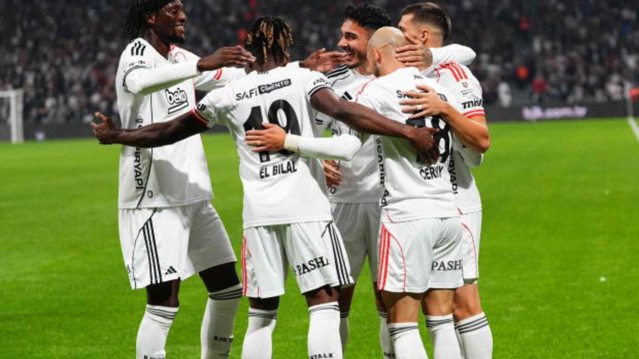 Beşiktaş'ın yıldızı milli takımından affını istedi!