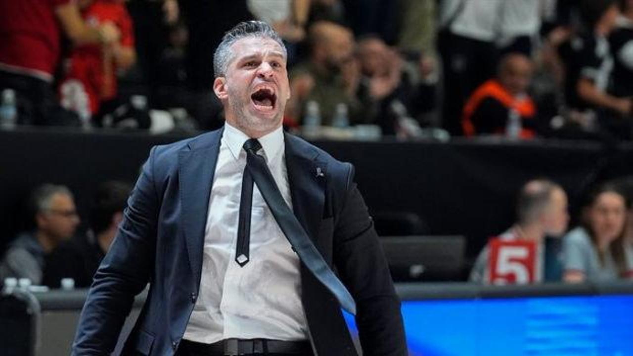 Bileğini kimse b&uuml;kemiyor! Tarihte bir ilke imza atarak rekor kırdılar