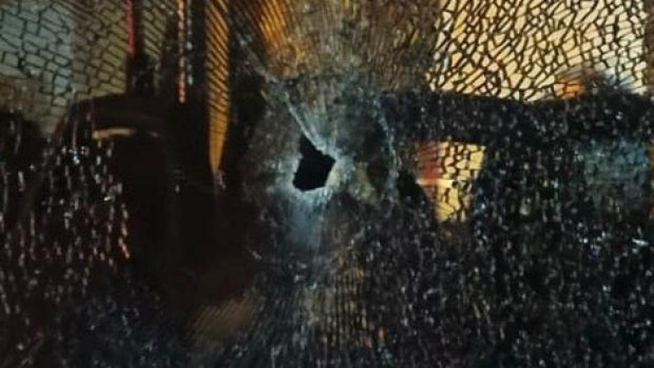  &Ccedil;ok sayıda yolcunun bulunduğu otob&uuml;se silahlı saldırı