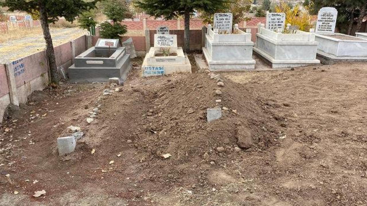 Elazığ'da 7 gün sonra cesedi bulunan otizmli Veysel toprağa verildi
