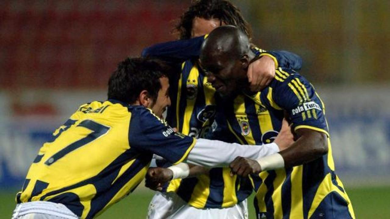 Fenerbah&ccedil;e'nin eski efsanesi kul&uuml;be geri d&ouml;nd&uuml;