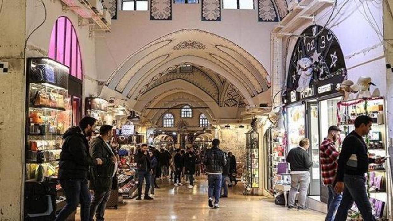 Kapalı&ccedil;arşı'da kara para aklama operasyonu: 26 kişi tutuklandı