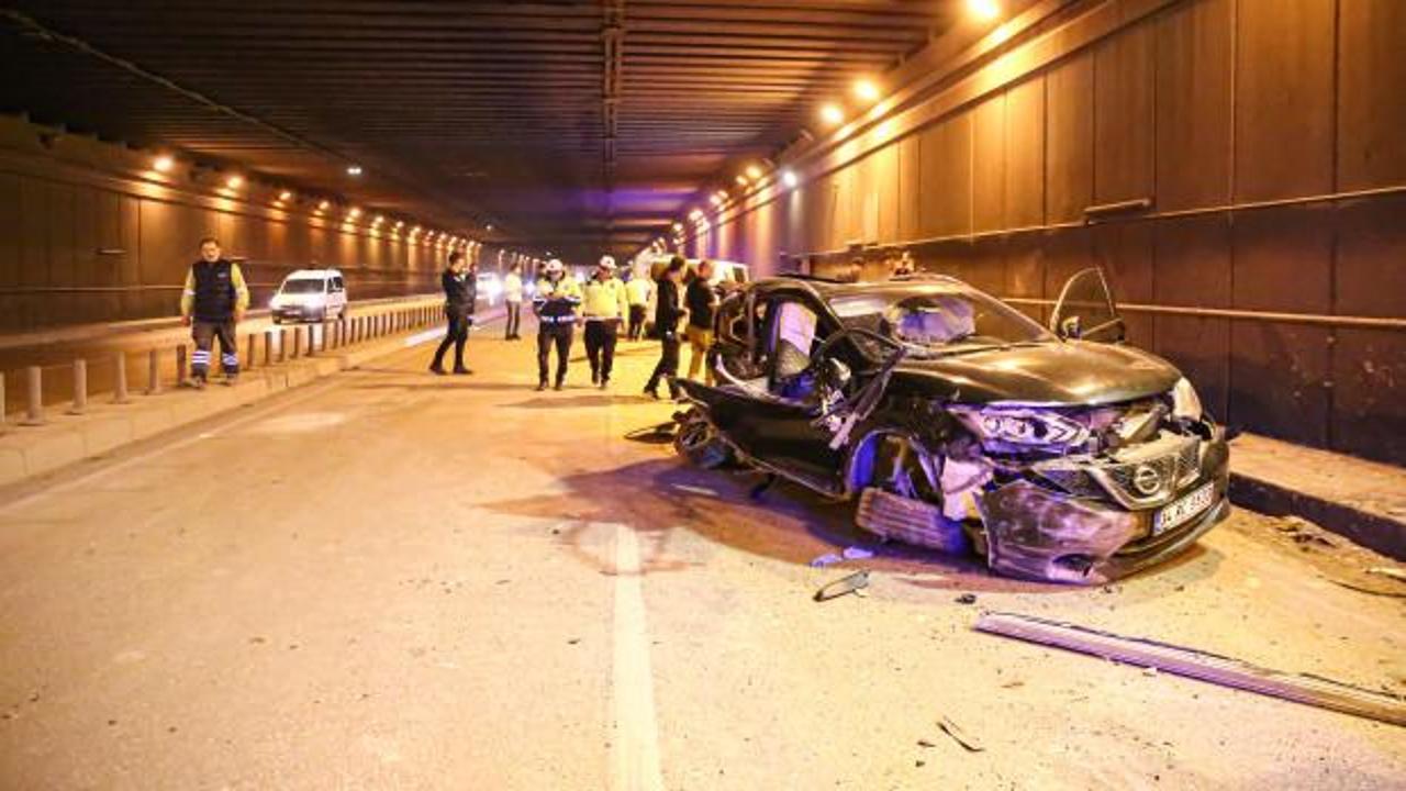 Karşı şeride ge&ccedil;erek panelvana &ccedil;arpan cipteki 2 kişi hayatını kaybetti