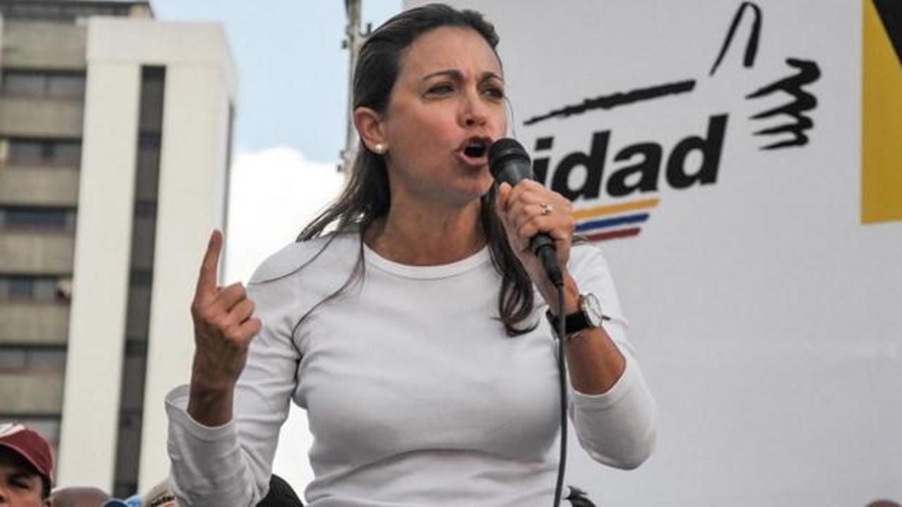 Nobel Barış Ödüllü muhalif liderden darbe çağrısı! Orduya seslendi: Harekete geçin