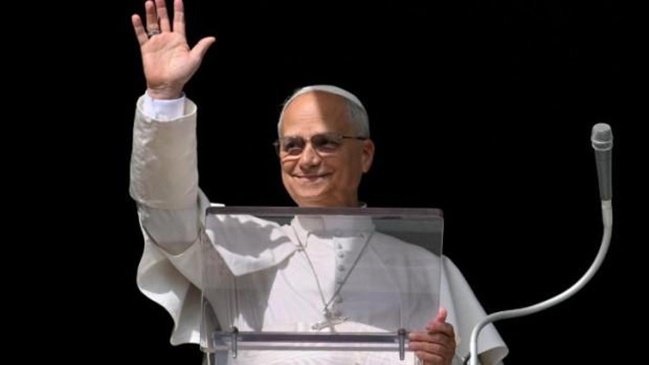 Papa'dan tarihi kabul... Hollywood yıldızlarını ağırladı! 