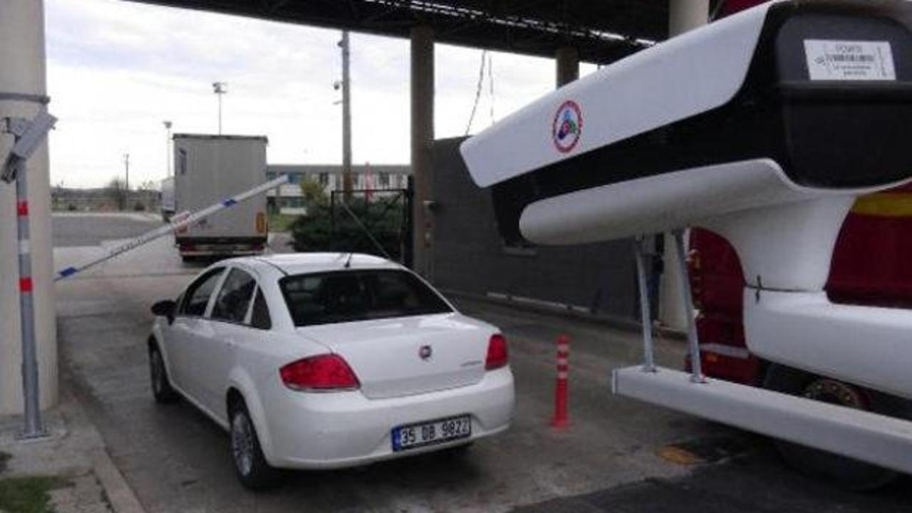 T&uuml;rk plakalı ara&ccedil;lara g&uuml;mr&uuml;kte yeni d&ouml;nem! Bakanlık duyurdu