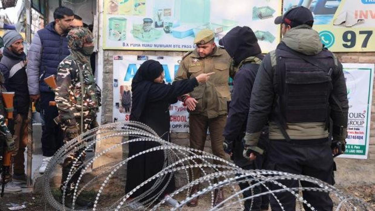 Hindistan'da karakolda patlama: 9 ölü, 32 yaralı