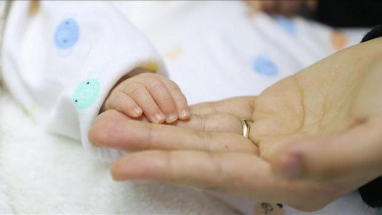 112 personelinin telefonla y&ouml;nlendirdiği baba eşine doğum yaptırdı