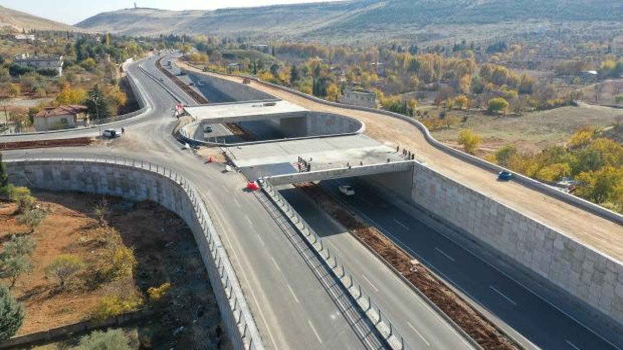 Gaziantep Büyükşehir ulaşım yatırımlarını kent genelinde sürdürüyor 